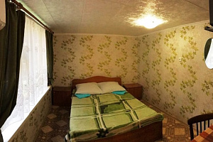 Дворик у моря лазаревское