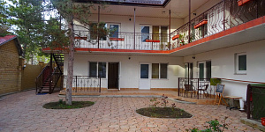 "LE PIN" гостевой дом в Феодосии