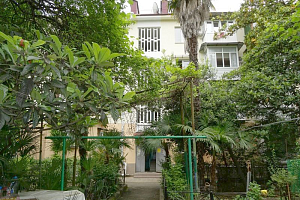 Квартира в Хосте, 1-комнатная Ялтинская 10 кв 3 - фото