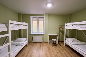 Кровать в общем 4-местном женском номере