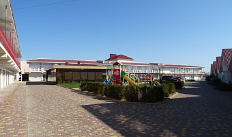 База отдыха Аллея Дружбы 14 в Заозерном (Евпатория) - фото 3