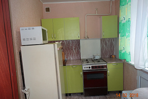 Гостиница в Серове, 2х-комнатная Ленина 154 - фото